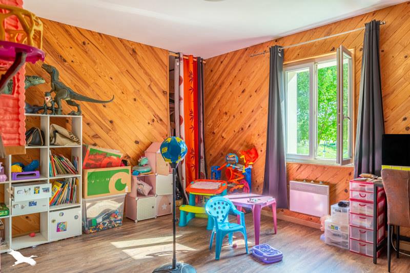 Vente Maison COUSSAC BONNEVAL - 6 pièces -279 m² - (87500)