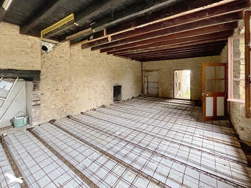 Vente Maison Château-Chervix - 4 pièces -160 m² - (87380)