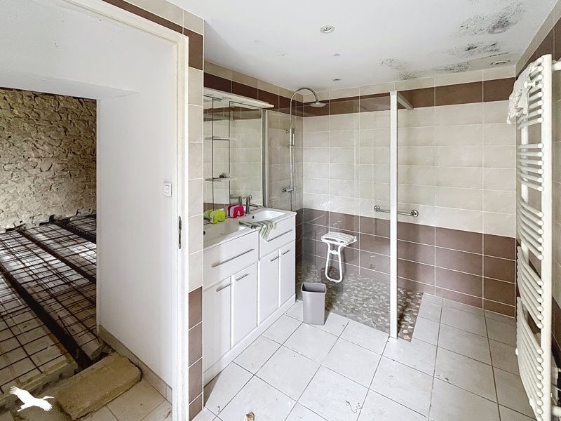 Vente Maison Château-Chervix - 4 pièces -160 m² - (87380)