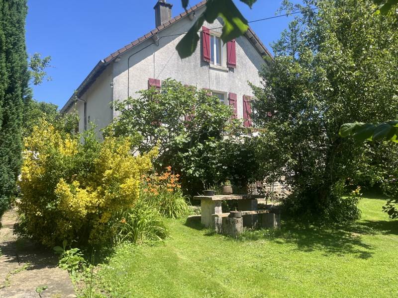 Vente Maison ST YRIEIX LA PERCHE - 5 pièces -125 m² - (87500)