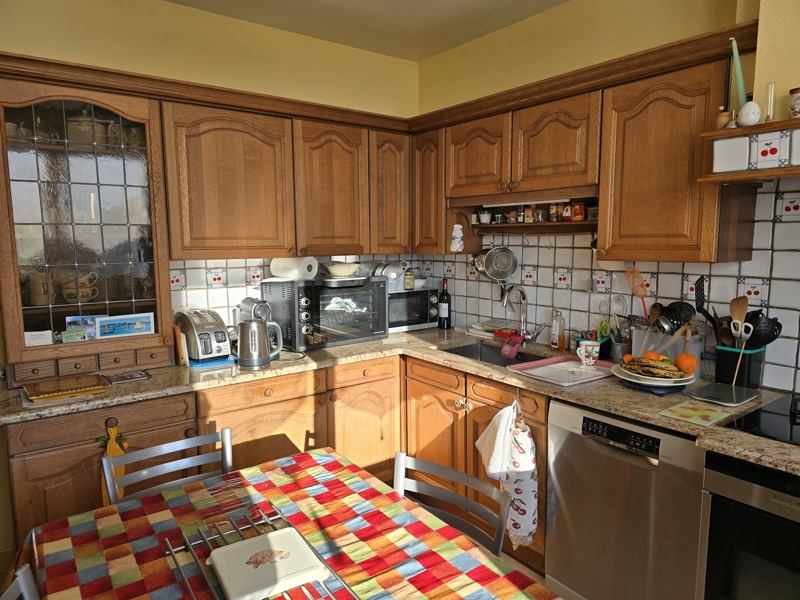 Maison 5 pièces 142 m² · à Nexon · 142 m² · 150 000 €
