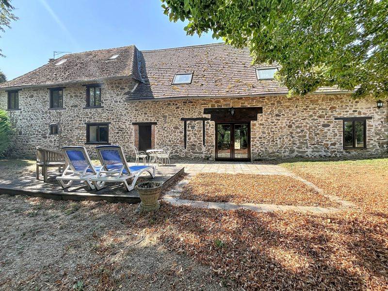 Vente Maison Saint-Priest-Ligoure - 7 pièces -210 m² - (87800)