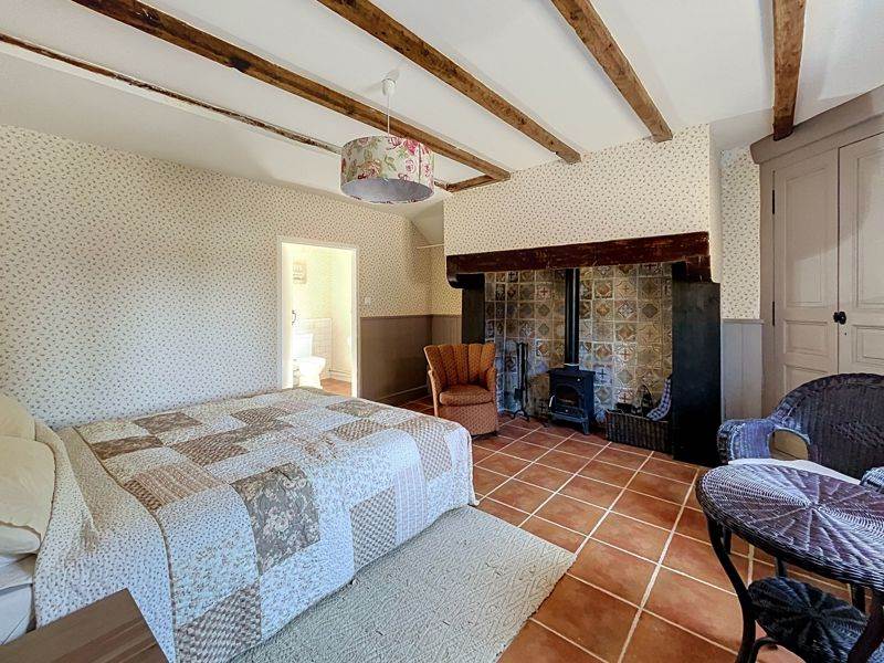 Vente Maison Saint-Priest-Ligoure - 7 pièces -210 m² - (87800)
