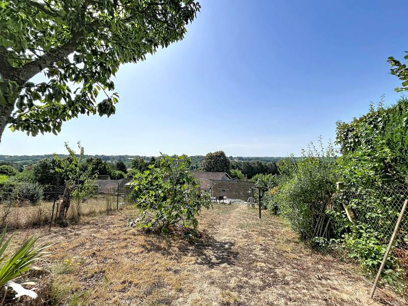 Vente Maison Coussac-Bonneval - 6 pièces -131 m² - (87500)