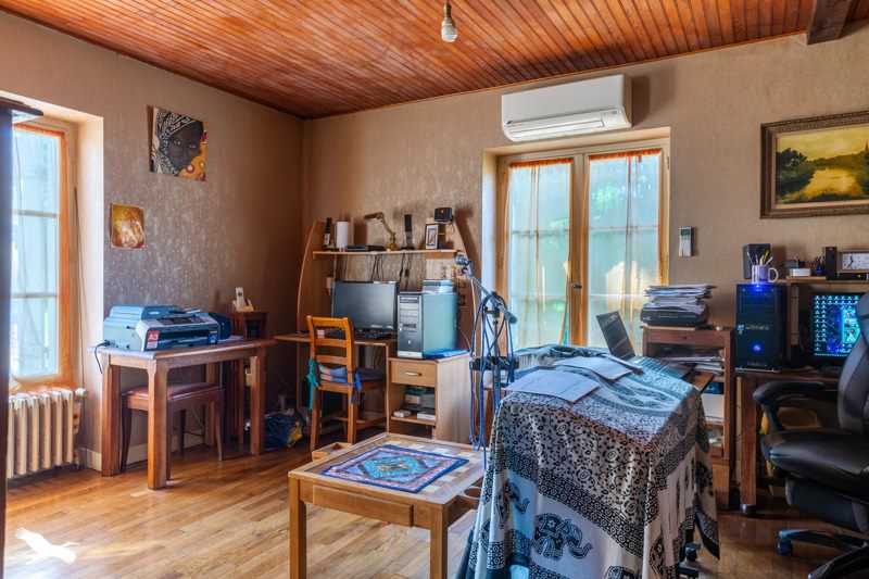 Vente Maison Sarlande - 4 pièces -186 m² - (24270)
