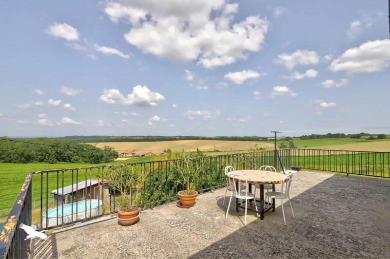 Vente Maison MONTASTRUC LA CONSEILLERE - 6 pièces -173 m² - (31380)