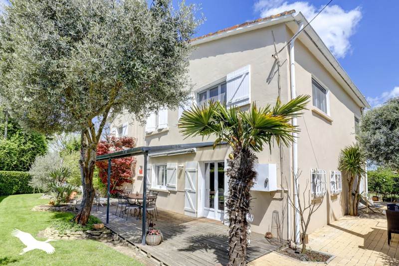 Vente Maison BUZET SUR TARN - 8 pièces -206 m² - (31660)