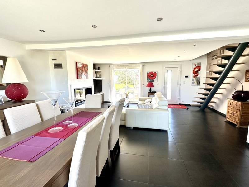 Vente Maison MORAINVILLIERS - 6 pièces -153 m² - (78630)