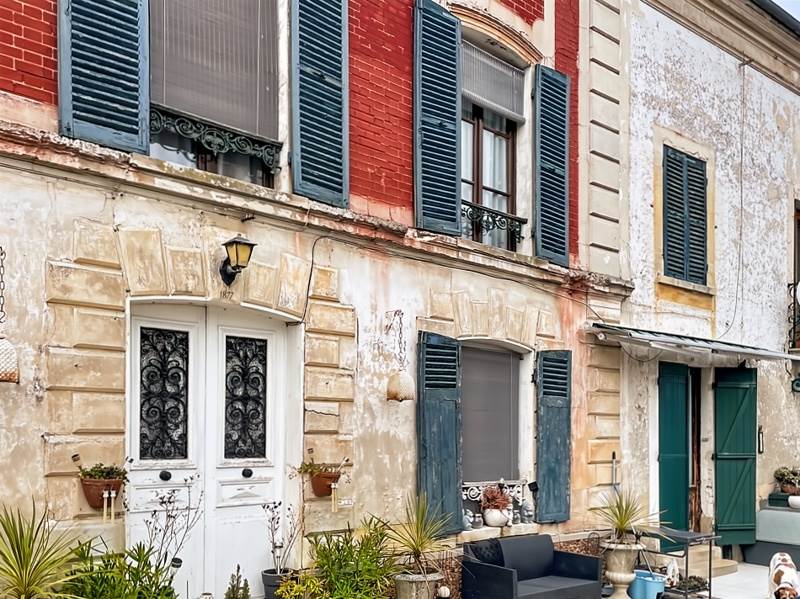 Vente Maison CRESPIERES - 8 pièces -260 m² - (78121)