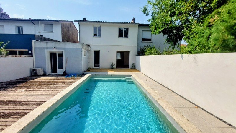 Maison 5 pièces 121 m² · à Talence · 121 m² · 586 320 €