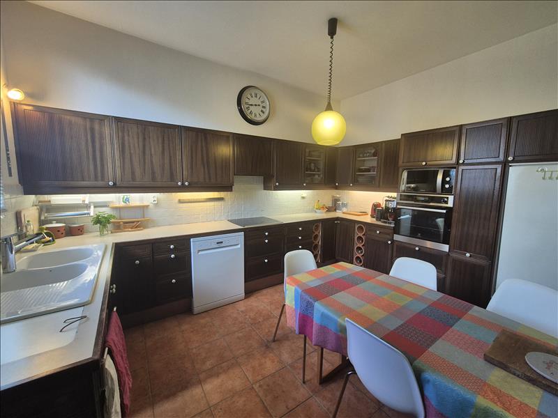 Vente Appartement NERIS LES BAINS - 8 pièces -194 m² - (03310)