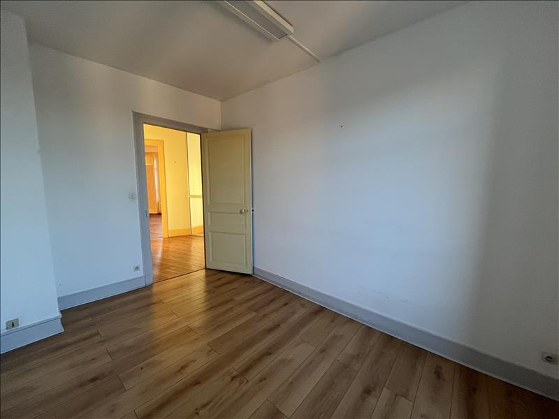 Vente Appartement MONTLUCON - 6 pièces -161 m² - (03100)