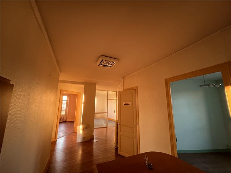 Vente Appartement MONTLUCON - 6 pièces -161 m² - (03100)
