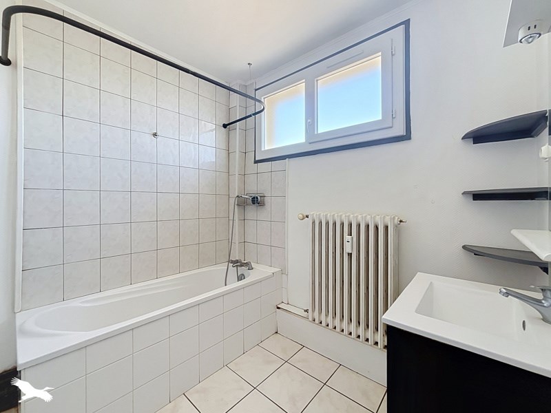 Vente Appartement Montluçon - 3 pièces -65 m² - (03100)