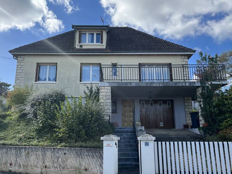 Vente Maison MONTLUCON - 7 pièces -125 m² - (03100)