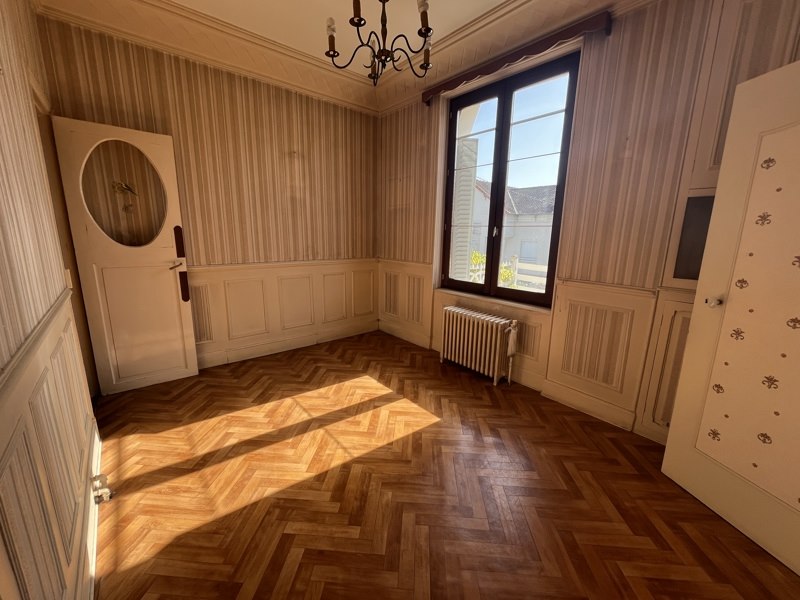Vente Maison MONTLUCON - 8 pièces -92 m² - (03100)