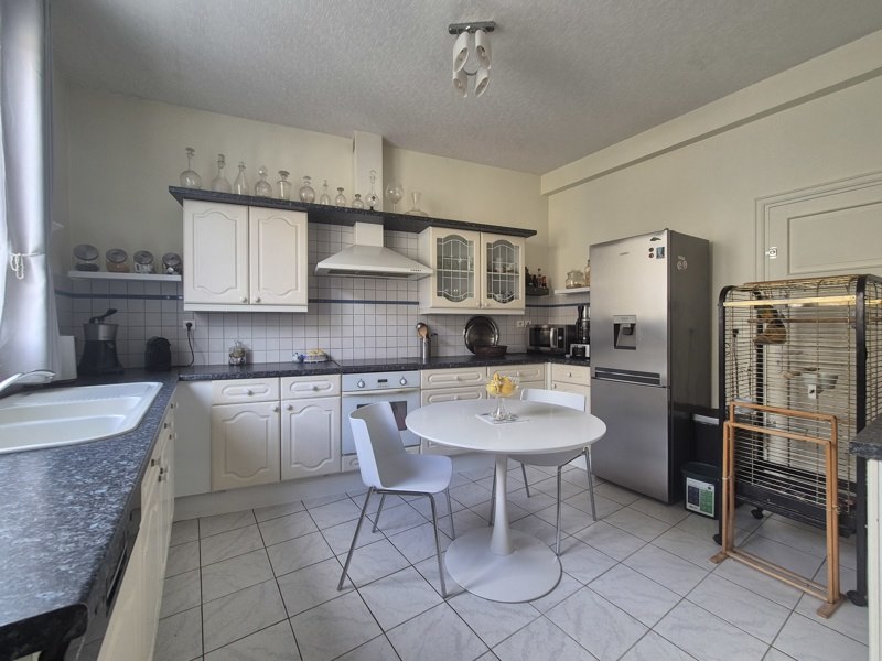 Vente Appartement NERIS LES BAINS - 6 pièces -135 m² - (03310)