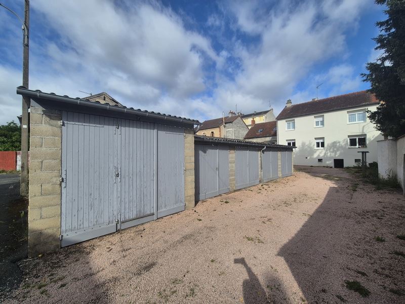 Vente Immeuble MONTLUCON - -  210 m² - (03100)