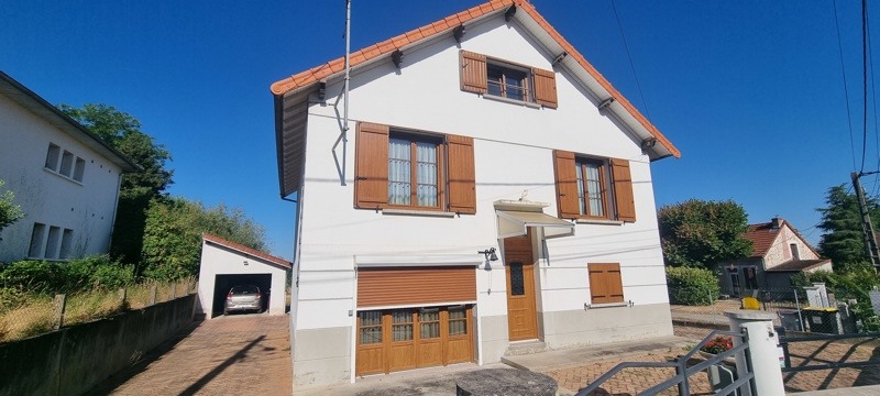 Vente Maison MONTLUCON - 8 pièces -117 m² - (03100)