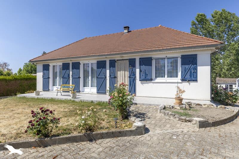 Vente Maison COMMENTRY - 6 pièces -123 m² - (03600)