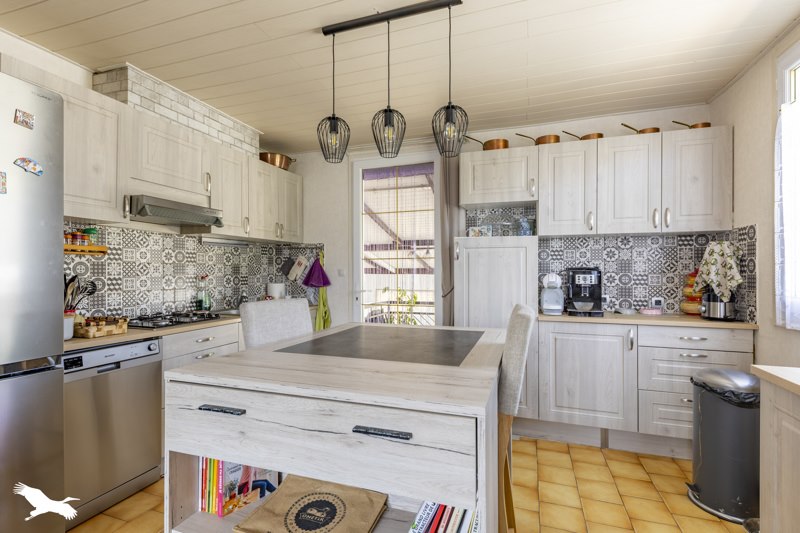 Vente Maison COMMENTRY - 6 pièces -123 m² - (03600)