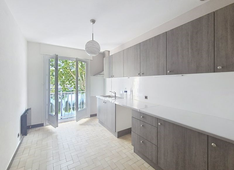 Vente Appartement Montluçon - 2 pièces -54 m² - (03100)