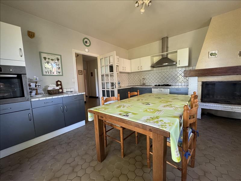 Vente Maison FAUGUEROLLES - 5 pièces -168 m² - (47400)