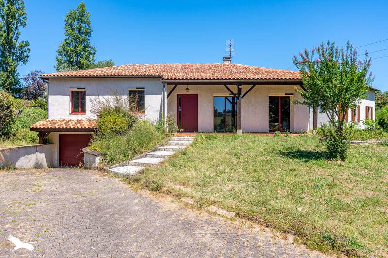 Maison 7 pièces 234 m² · à Tonneins · 234 m² · 275 000 €
