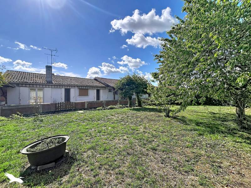 Vente Maison Agmé - 9 pièces -245 m² - (47350)