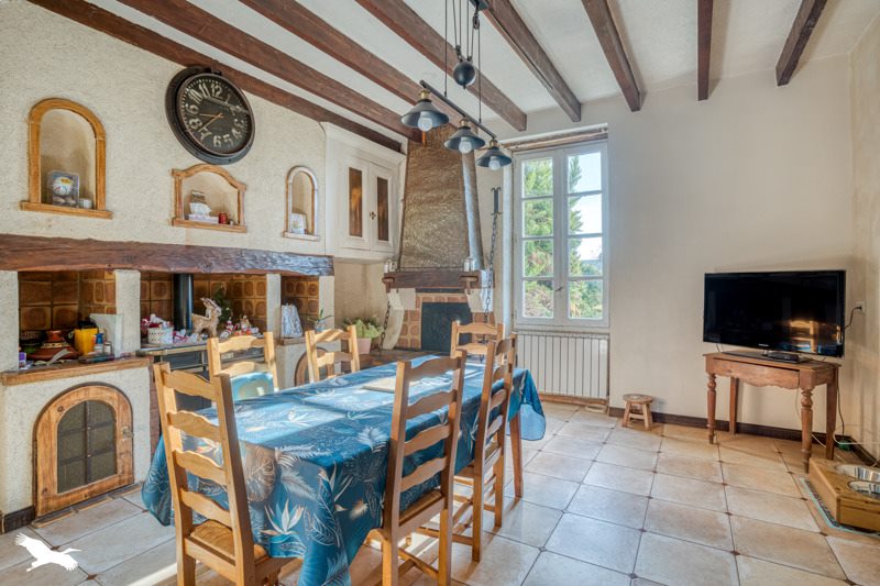 Vente Maison LAFITTE SUR LOT - 7 pièces -303 m² - (47320)