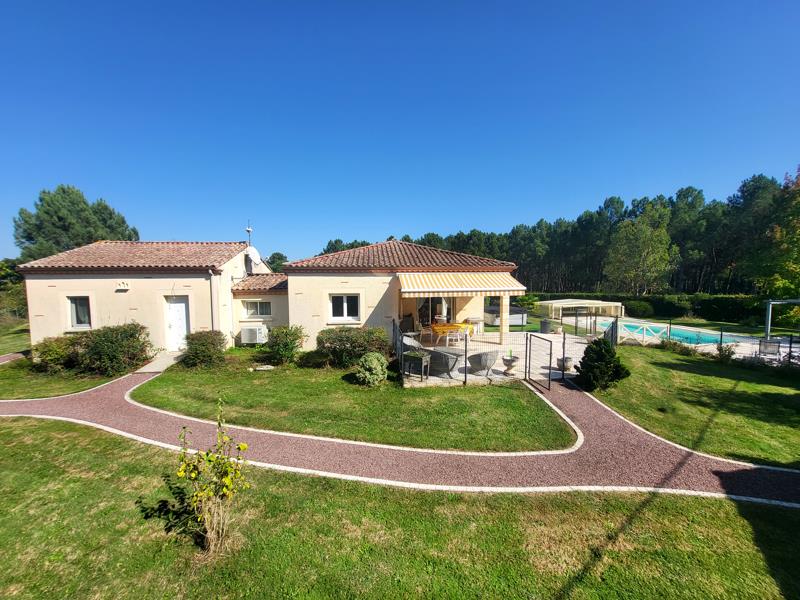 Vente Maison CALONGES - 6 pièces -207 m² - (47430)
