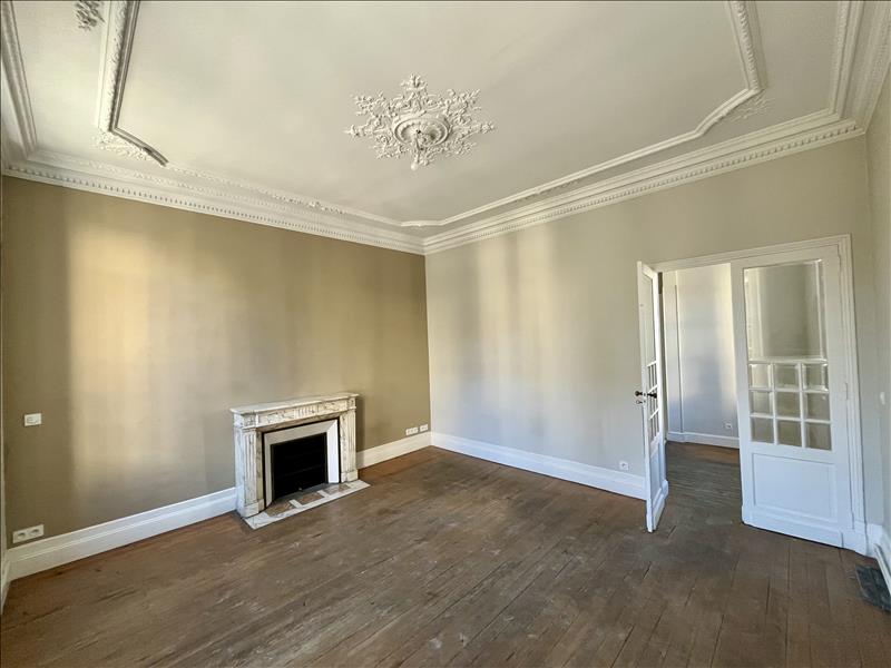 Vente Maison BORDEAUX - 8 pièces -180 m² - (33800)