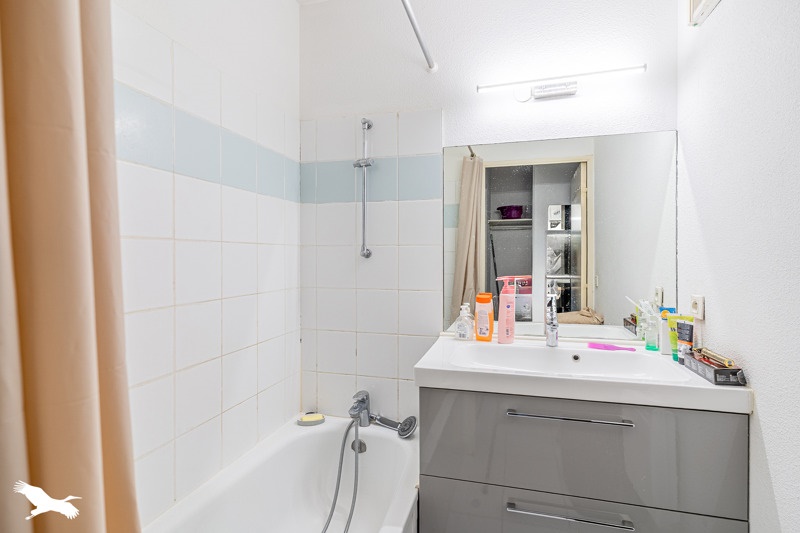 Vente Appartement BORDEAUX - 2 pièces -33 m² - (33800)