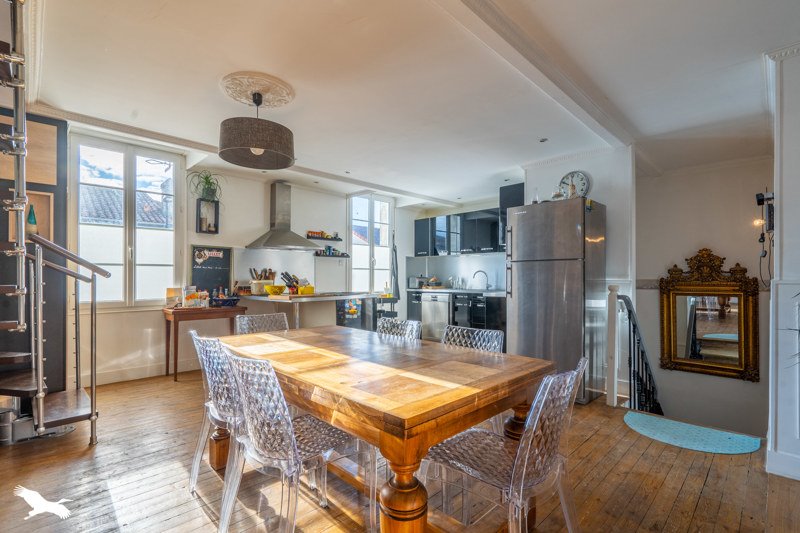 Vente Appartement BORDEAUX - 4 pièces -106 m² - (33800)