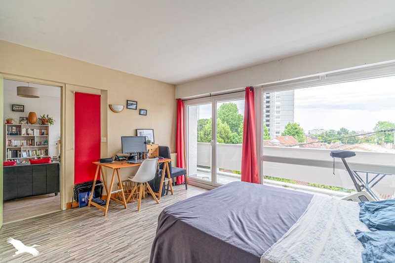 Vente Appartement BORDEAUX - 2 pièces -53 m² - (33800)
