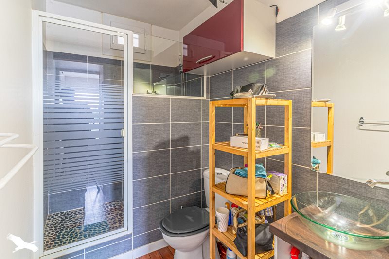 Vente Appartement BORDEAUX - 2 pièces -53 m² - (33800)