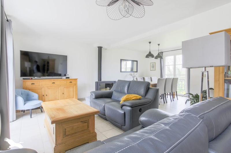 Vente Maison LA CHAPELLE EN VEXIN - 6 pièces -131 m² - (95420)