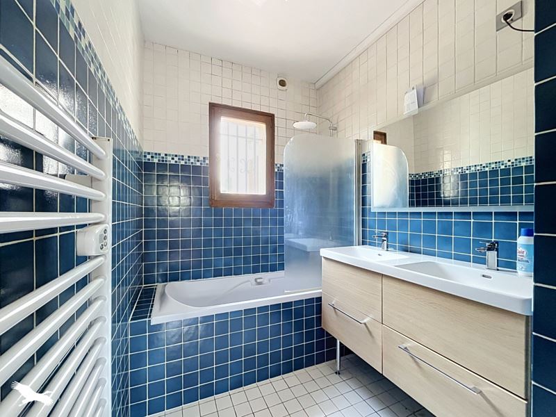 Vente Maison Montreuil-sur-Epte - 7 pièces -211 m² - (95770)
