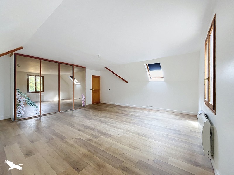 Vente Maison Montreuil-sur-Epte - 7 pièces -211 m² - (95770)