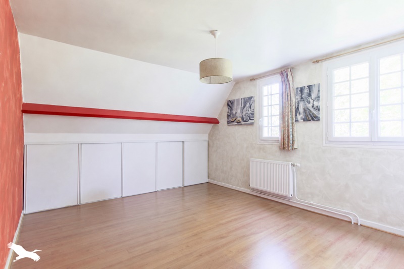 Vente Maison MAULE - 7 pièces -232,7 m² - (78580)