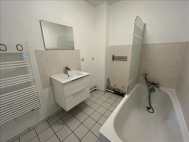 Vente Appartement LOCHES - 5 pièces -83 m² - (37600)