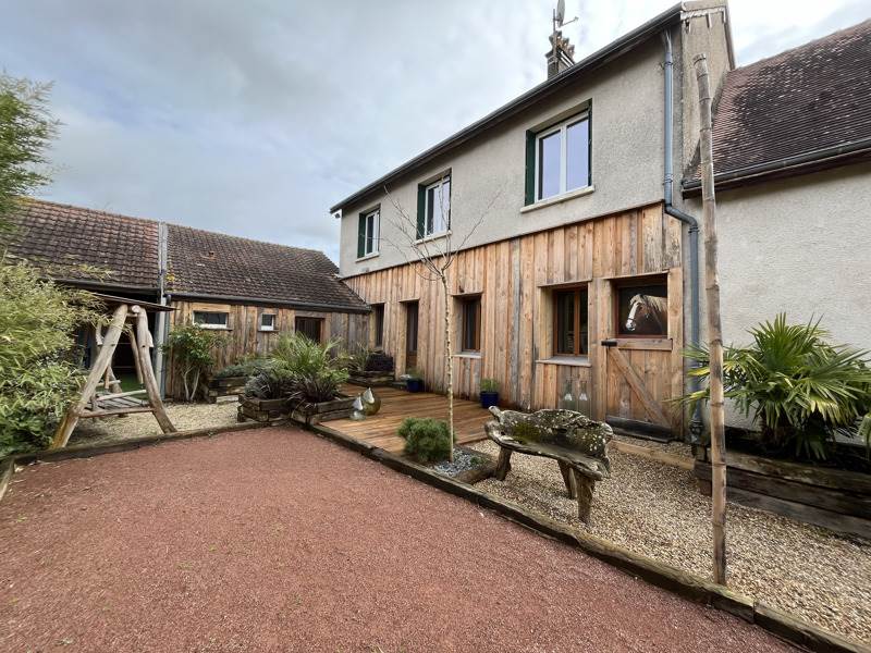 Vente Maison NOUANS LES FONTAINES - 12 pièces -260 m² - (37460)