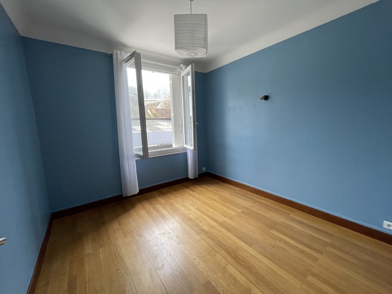 Vente Appartement LOCHES - 7 pièces -131 m² - (37600)