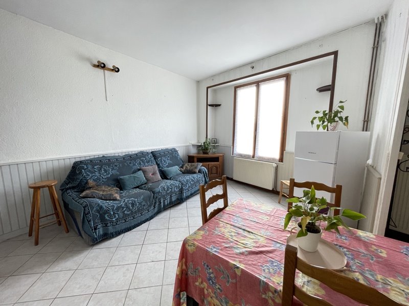 Vente Maison ST HIPPOLYTE - 3 pièces -75 m² - (37600)
