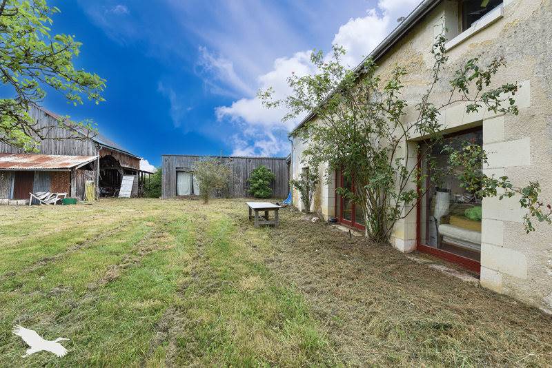 Vente Maison ST HIPPOLYTE - 10 pièces -268 m² - (37600)