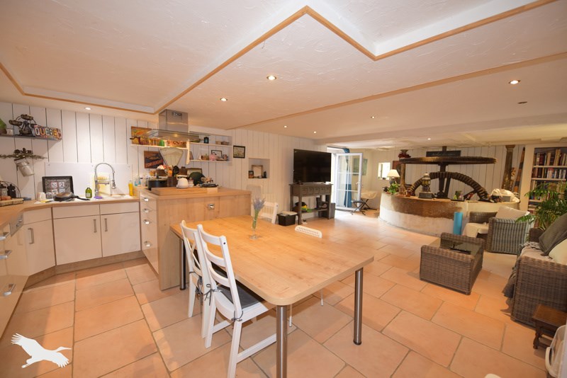 Vente Maison ST QUENTIN SUR INDROIS - 6 pièces -175 m² - (37310)