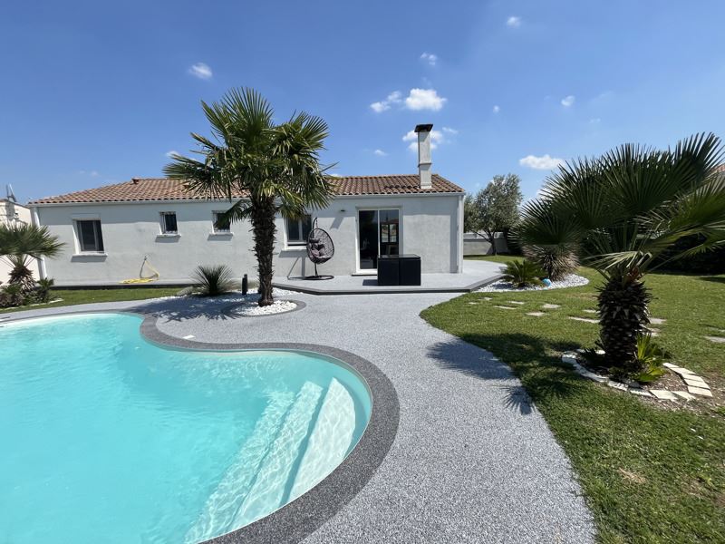 Vente Maison LE CHAY - 5 pièces -112 m² - (17600)