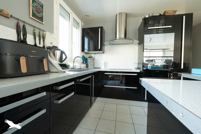 Vente Maison LE CHAY - 5 pièces -112 m² - (17600)