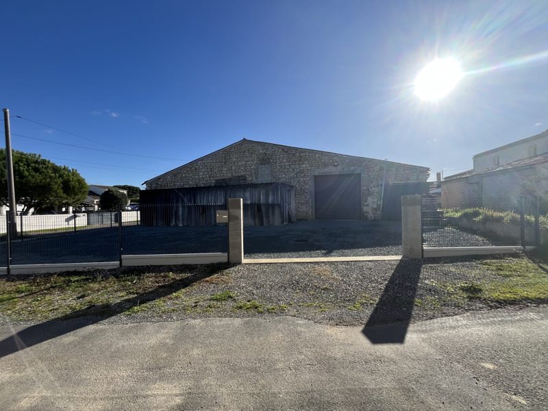 Vente Grange SABLONCEAUX - 1 pièce -125 m² - (17600)