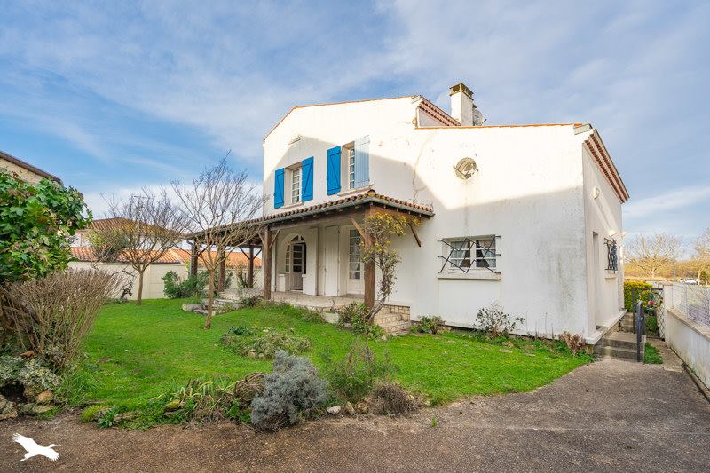 Vente Maison SAUJON - 5 pièces -135 m² - (17600)